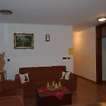 Farm stay Farm Frank Ozmec Wine And Glamping Estate Ljutomer