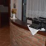 Farm stay Farm Frank Ozmec Wine And Glamping Estate