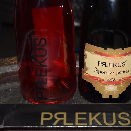 Farm Frank Ozmec Wine And Glamping Estate Farma