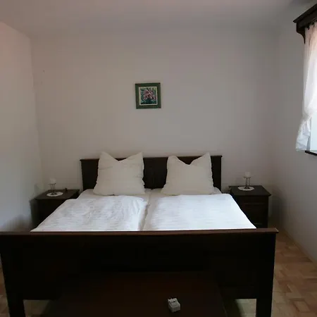 Κατάλυμα σε φάρμα Farm Frank Ozmec Wine And Glamping Estate *