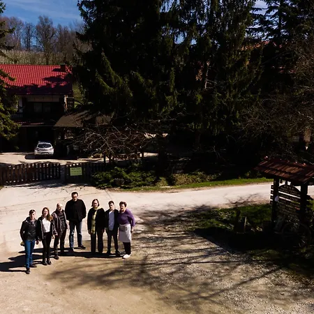 Farm Frank Ozmec Wine And Glamping Estate Farm stay