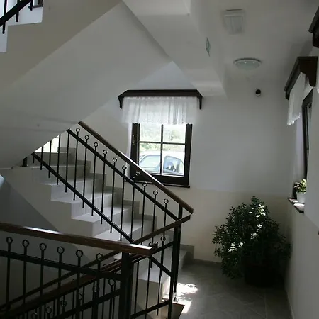 Farm Frank Ozmec Wine And Glamping Estate Farmház *