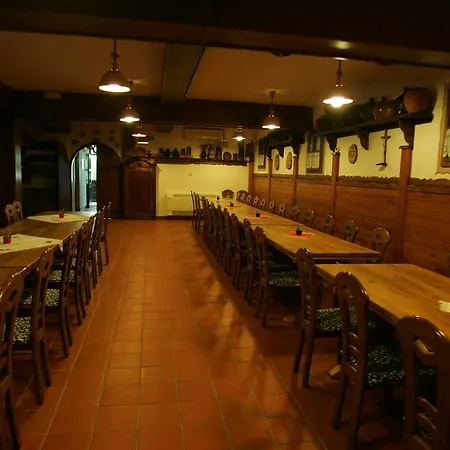 ファームステイ Farm Frank Ozmec Wine And Glamping Estate